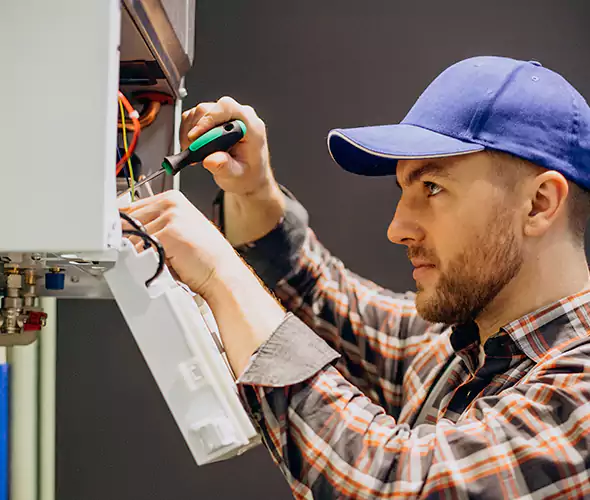 Expert Plumber for Tankless Water Heater Maintenance in Reedley, CA: Schedule Professional Maintenance Services with Us