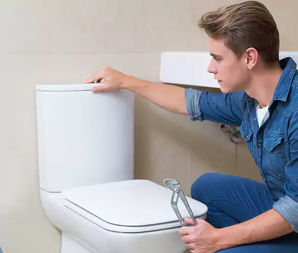 Expert Plumber for Toilet Replacement in Reedley, CA: Schedule Affordable Toilet Replacement Services with Us