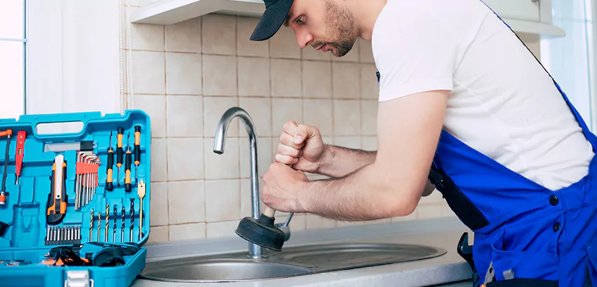 Emergency Plumber in Reedley